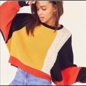 Moon & Madison cropped color block cable sweater L